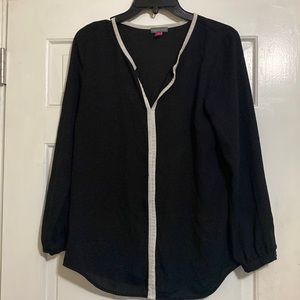 Vince Camuto black and white shirt